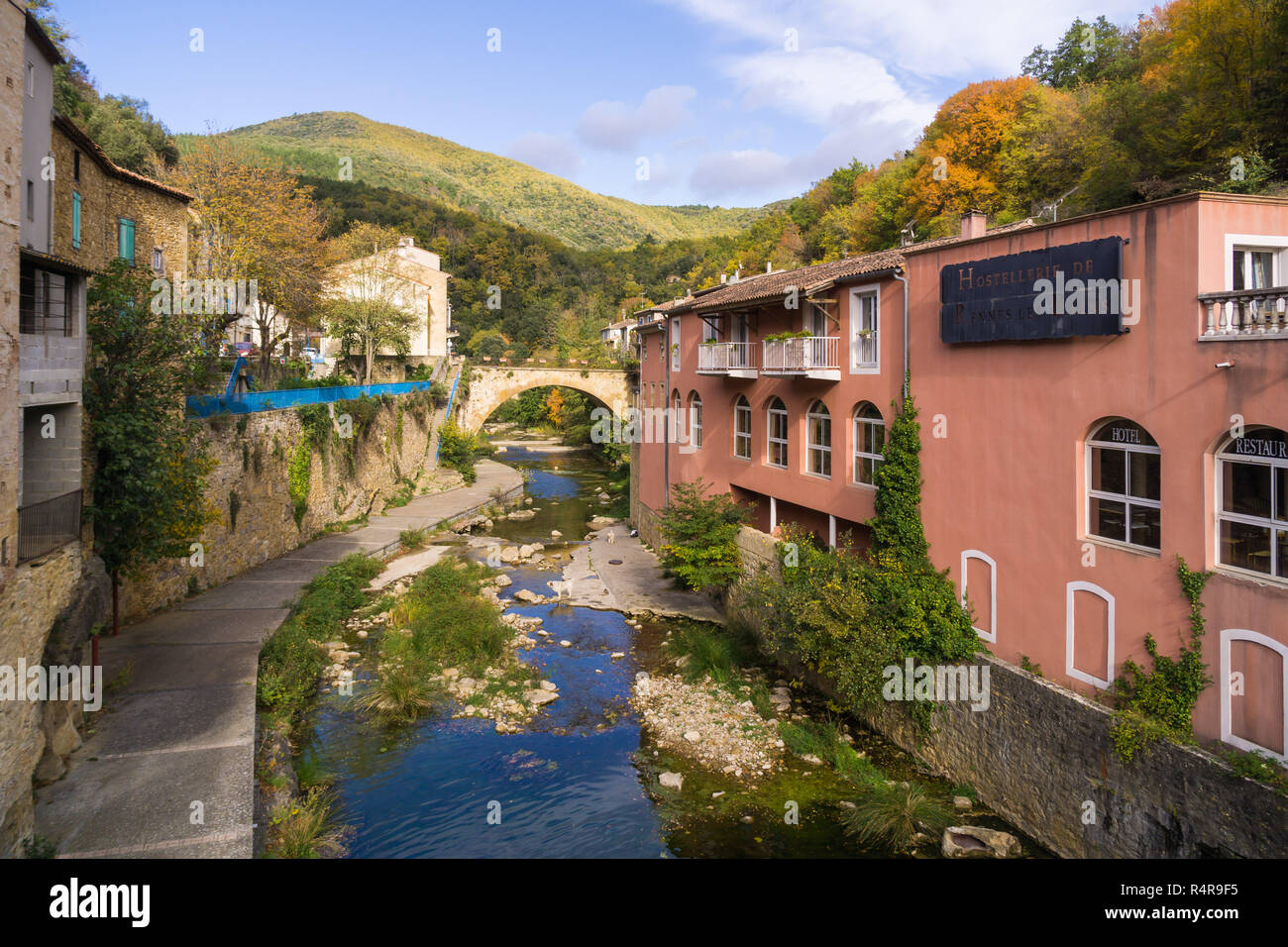 Die Stadt Rennes-les-Bains, Gemeinde im Département Aude in Südfrankreich Stockfoto