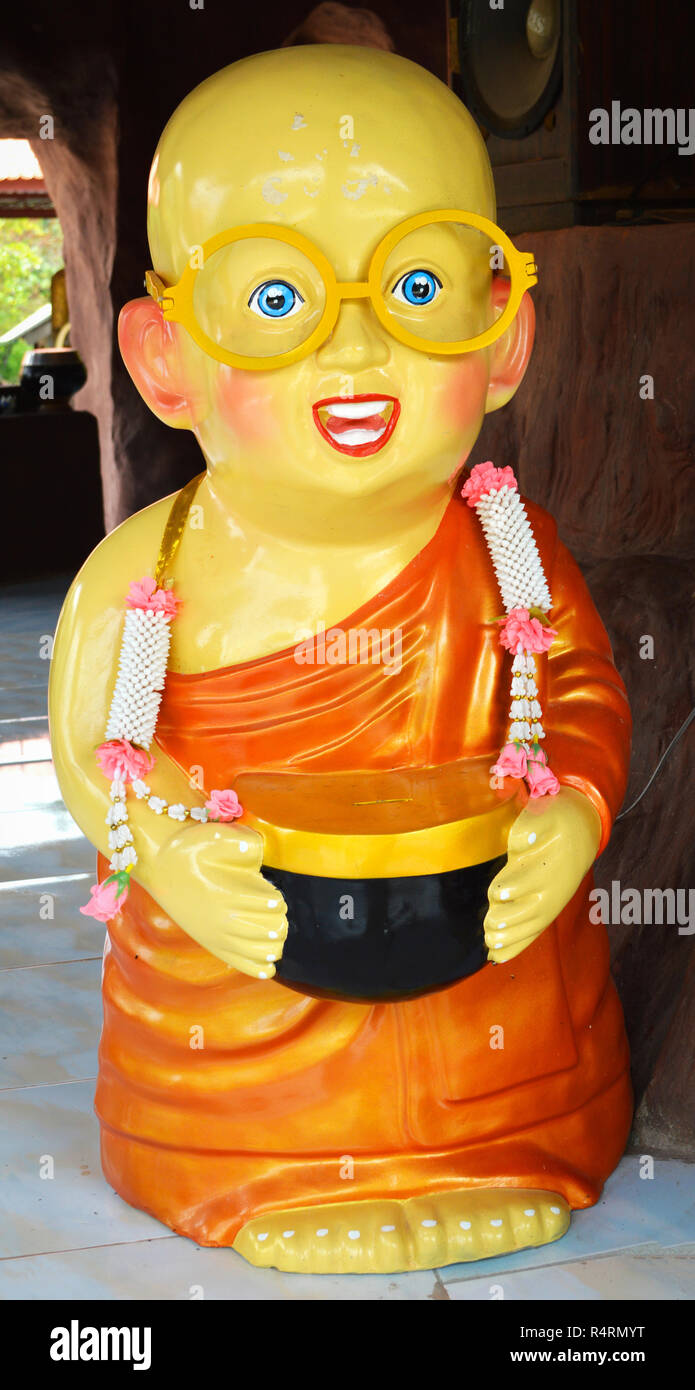 Neophyte anfänger Mönch Puppe mit Arm Mönch Schüssel/cute der Statue Modell der Neuling in den Tempel thailand Stockfoto