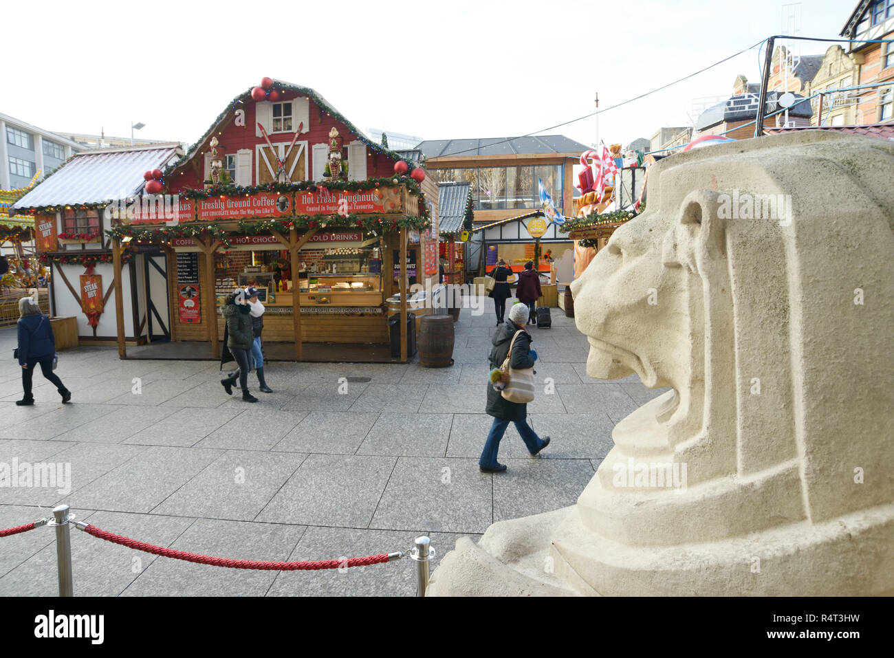 Winter Wonderland, Nottingham, mit Links Lion Stockfoto