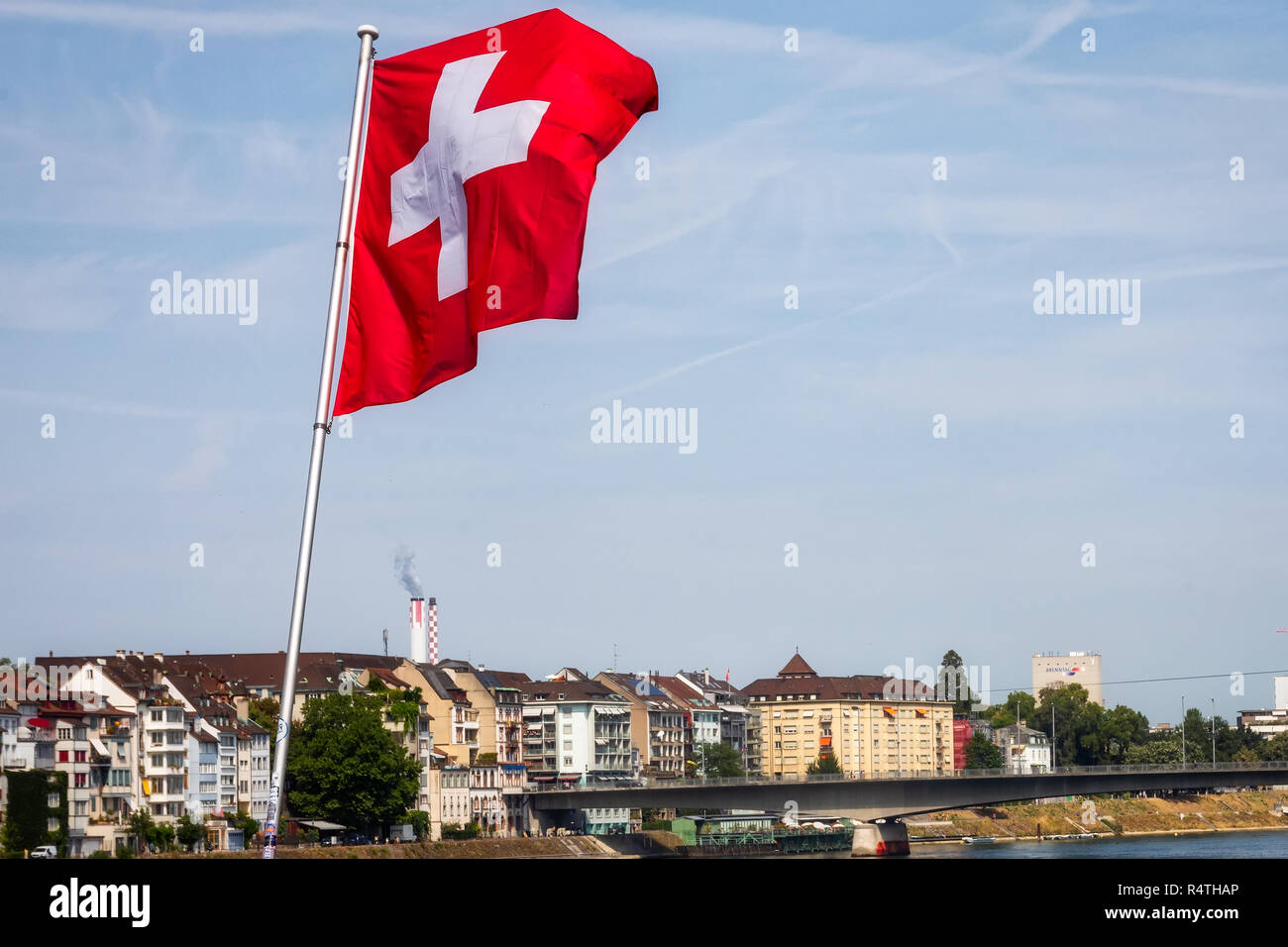 Basel, Schweiz - 1 August 2018: den Rhein und die Altstadt von Basel Stockfoto
