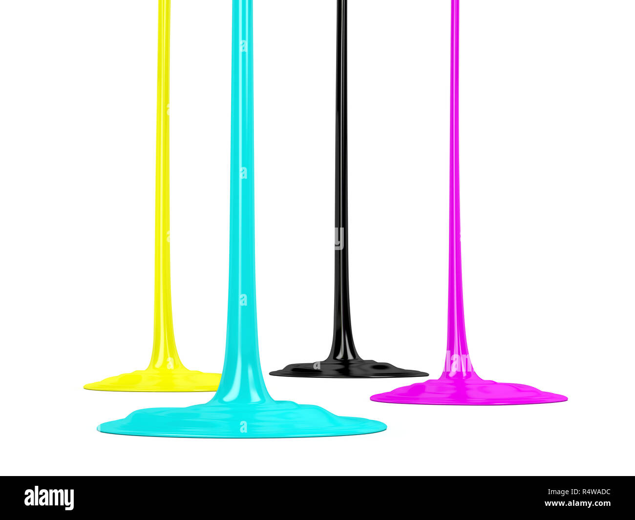 CMYK-Tinten tropft auf weißem Hintergrund Stockfoto