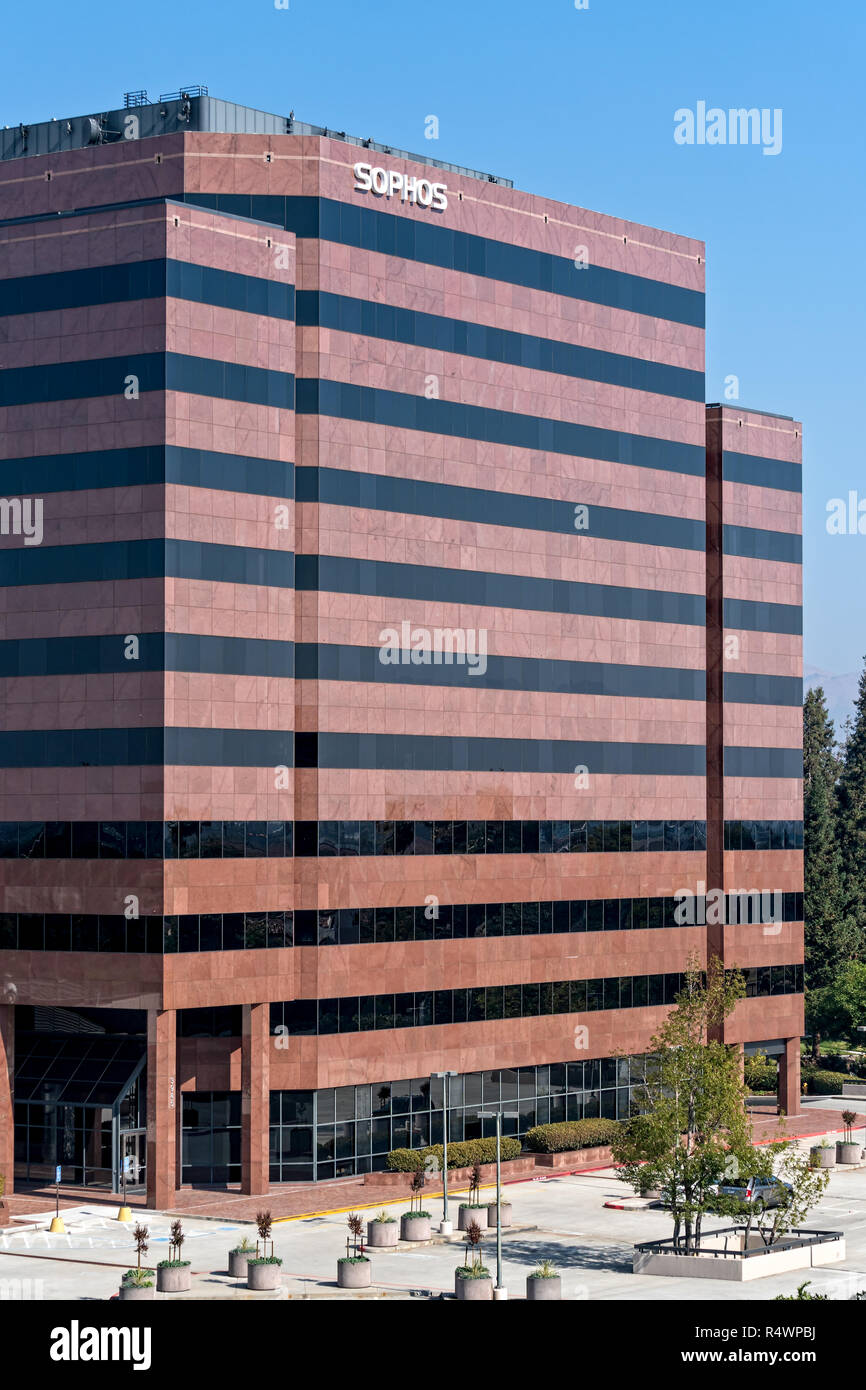 SANTA CLARA, CA/USA - Oktober 20, 2018: Sophos Silicon Valley Hauptquartier. Sophos Gruppe ist eine britische Sicherheit Software und Hardware. Stockfoto