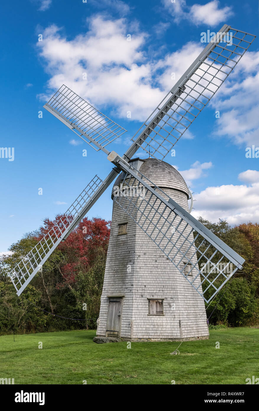 Windmühle bei historischen Prescott Farm, Middletown, Rhode Island, USA. Stockfoto