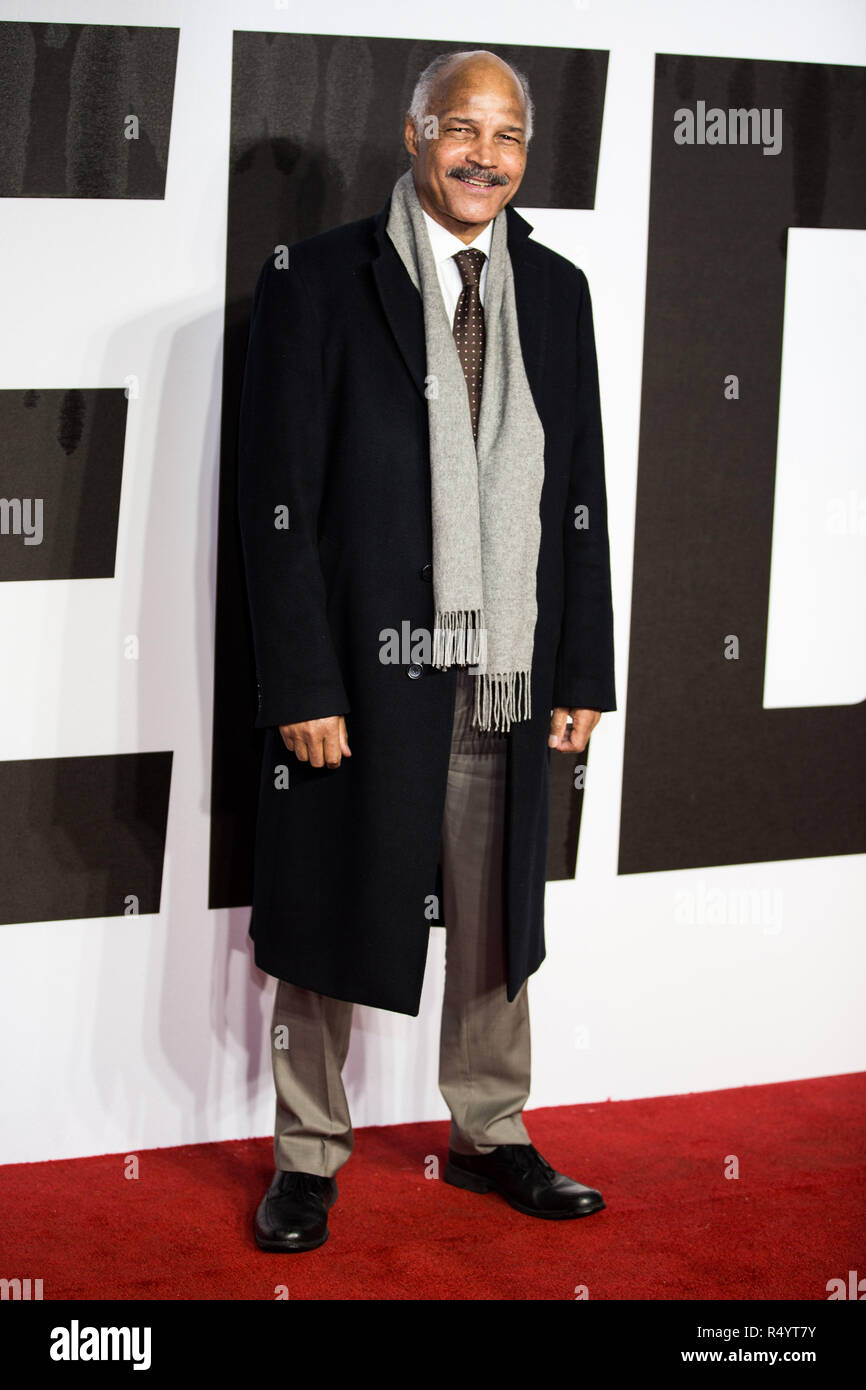 London, Großbritannien. 28. November 2018. John Conteh die Teilnahme an der Europäischen Uraufführung von Assassin's Creed II am BFI IMAX London Waterloo am Mittwoch, den 28. November Credit: Tom Rose/Alamy leben Nachrichten Stockfoto
