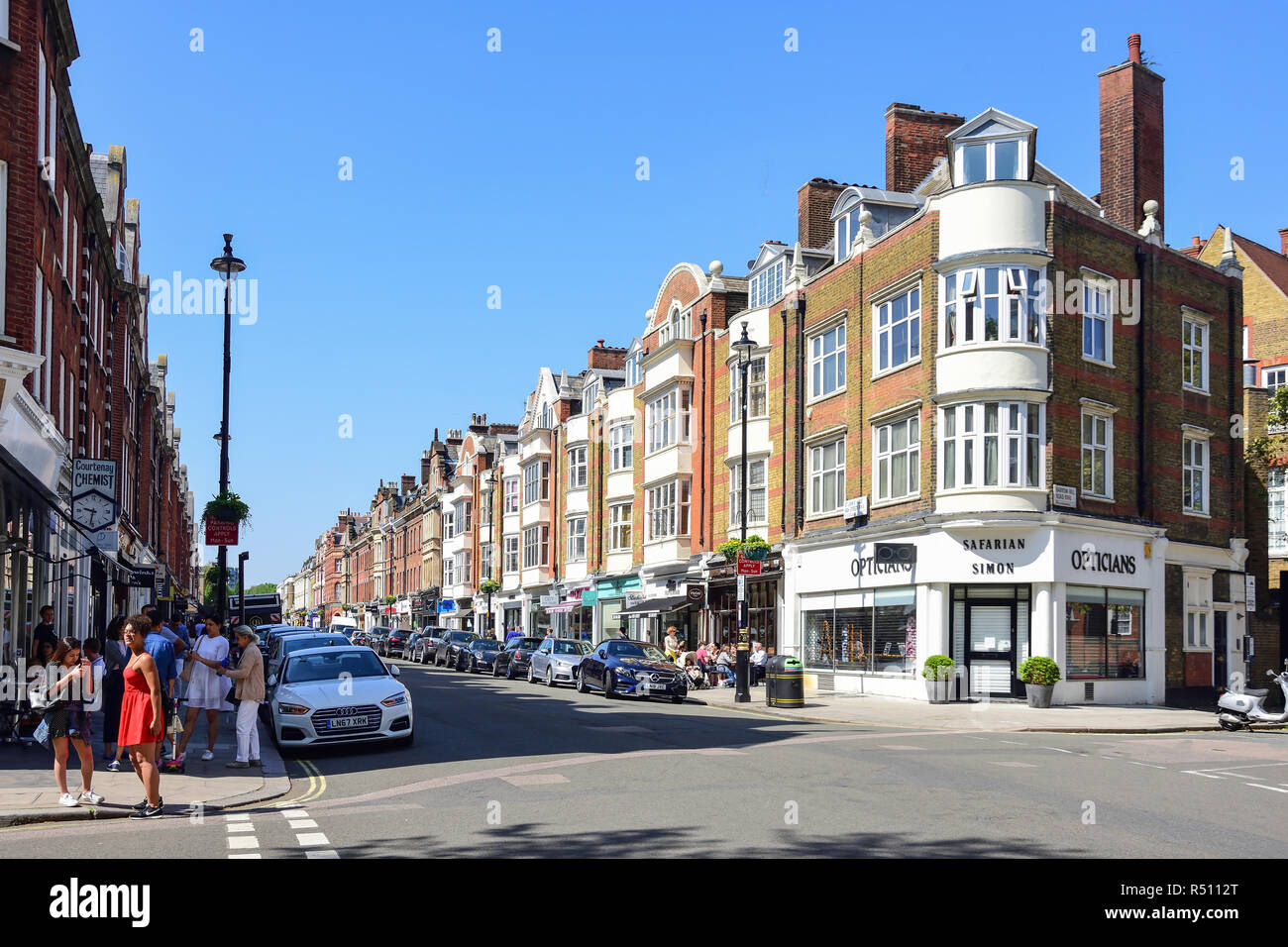 St John's Wood High Street, St John's Wood, Westminster, London, England, Vereinigtes Königreich Stockfoto
