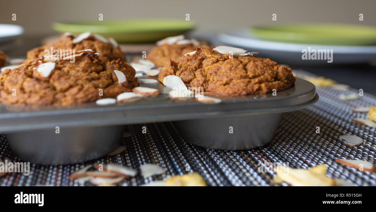 Muffins backen Stockfoto