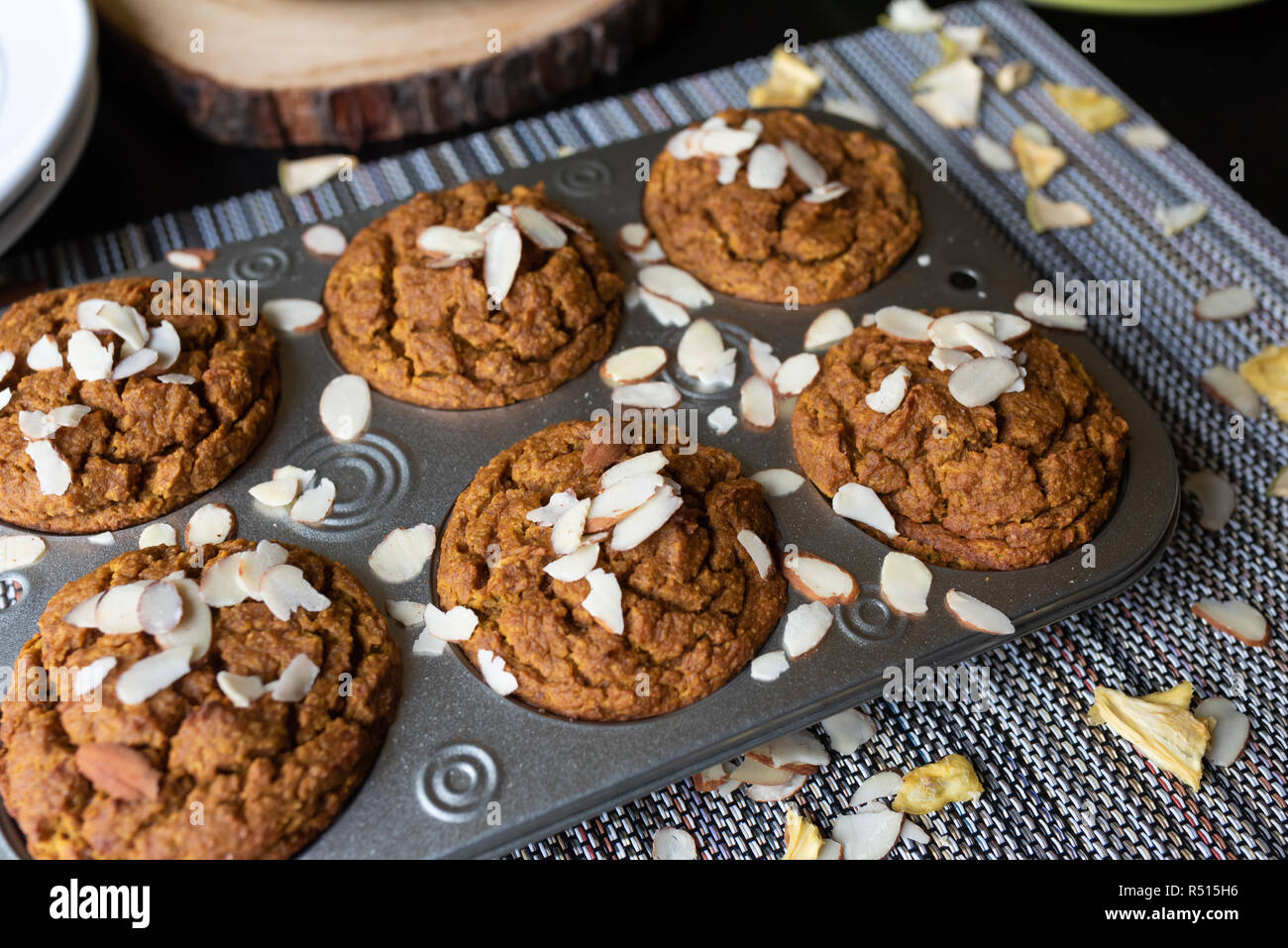 Muffins backen Stockfoto