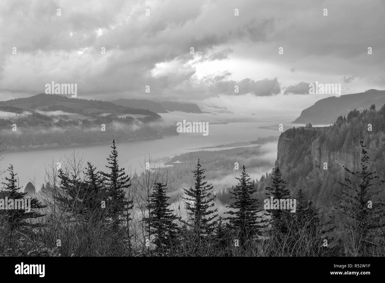 Columbia River Gorge eine winterliche Landschaft in Oregon. Stockfoto