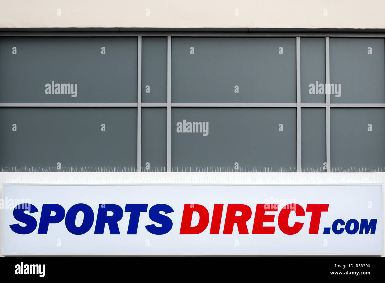 Storefront logo -Fotos und -Bildmaterial in hoher Auflösung – Alamy