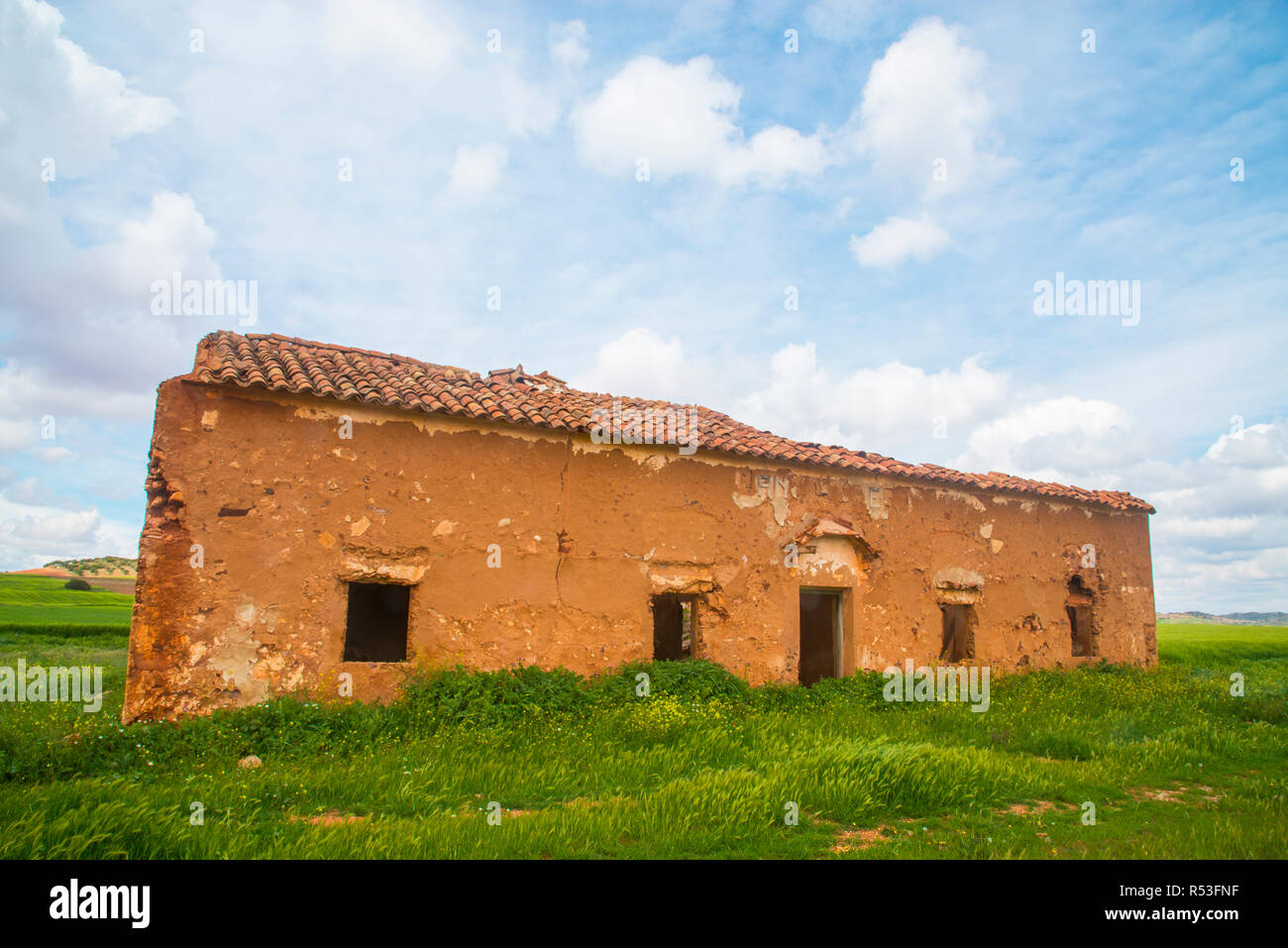Haus in Trümmern. Alhambra, Ciudad Real Provinz, Castilla La Mancha, Spanien. Stockfoto