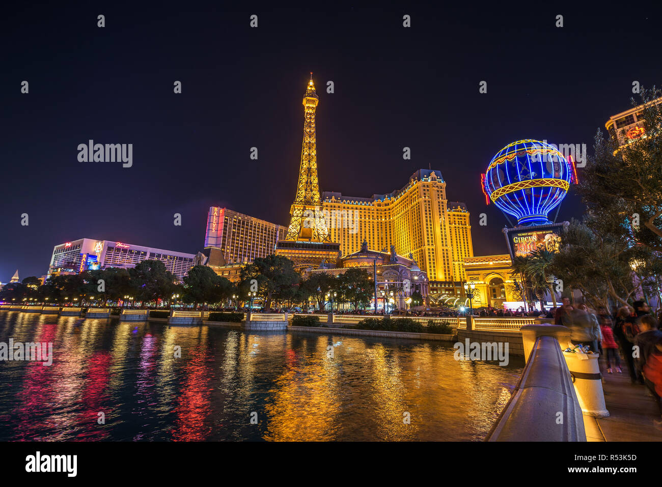 Paris Las Vegas Hotel und Casino bei Nacht Stockfoto