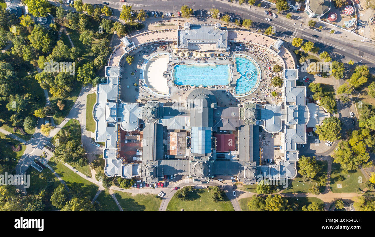 Széchenyi Thermalbad oder Széchenyi Gyógyfürdő és Uszoda, Budapest, Ungarn Stockfoto