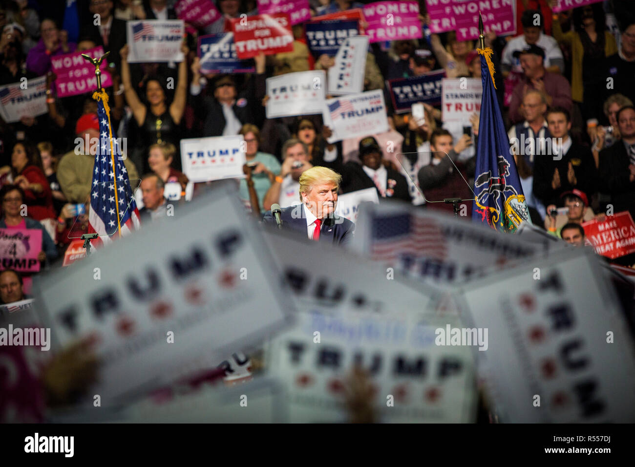 Präsidentschaftskandidaten Donald J. Trumpf (R-Ny) Kampagnen im Giant Center in Hershey, Pennsylvania. Stockfoto