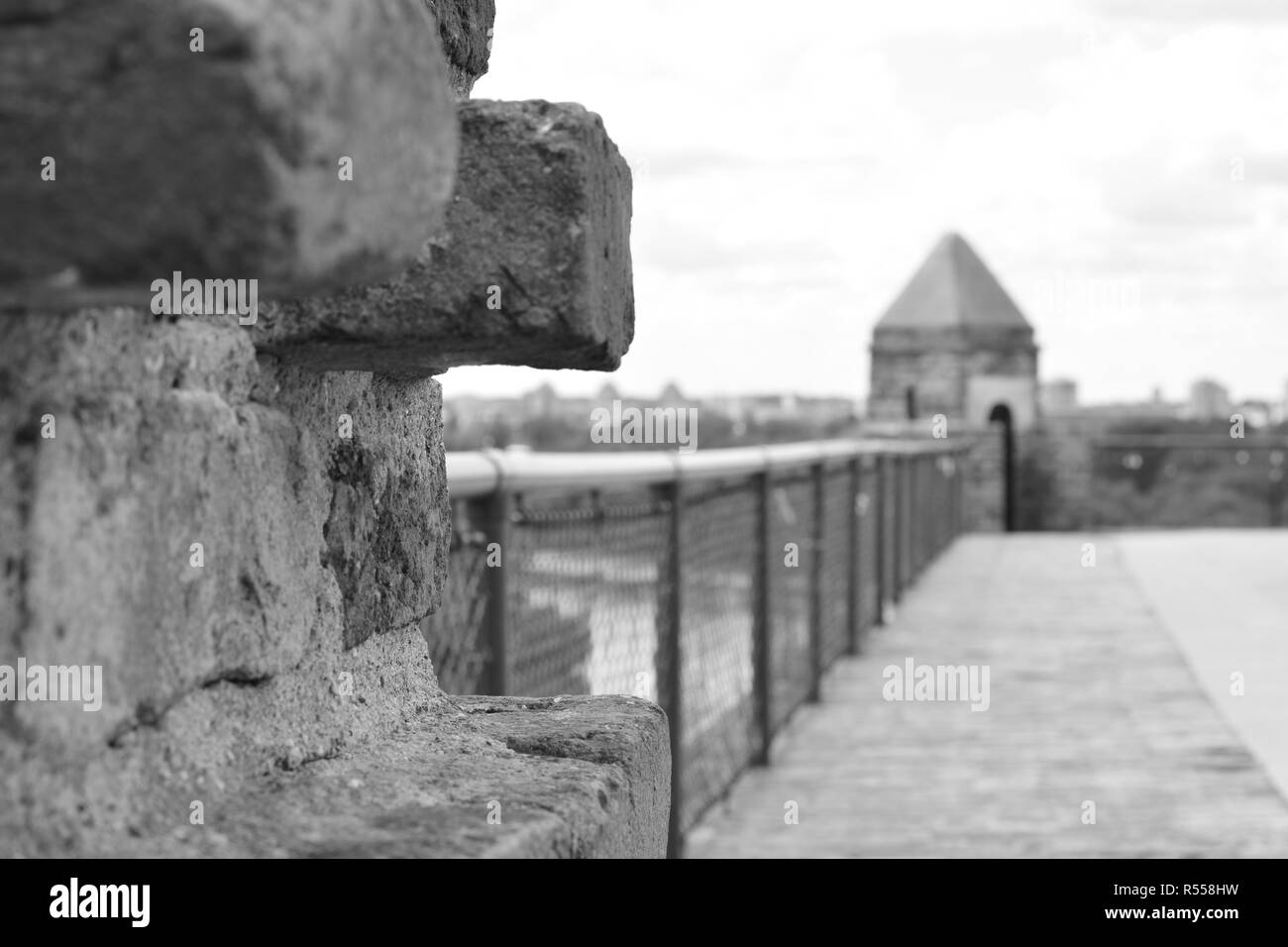 Zaun auf dem Denkmal Pobednik (Gewinner) Stockfoto