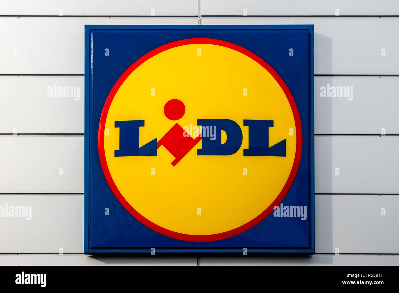 Lidl UK Logo auf Ladenfront Stockfoto