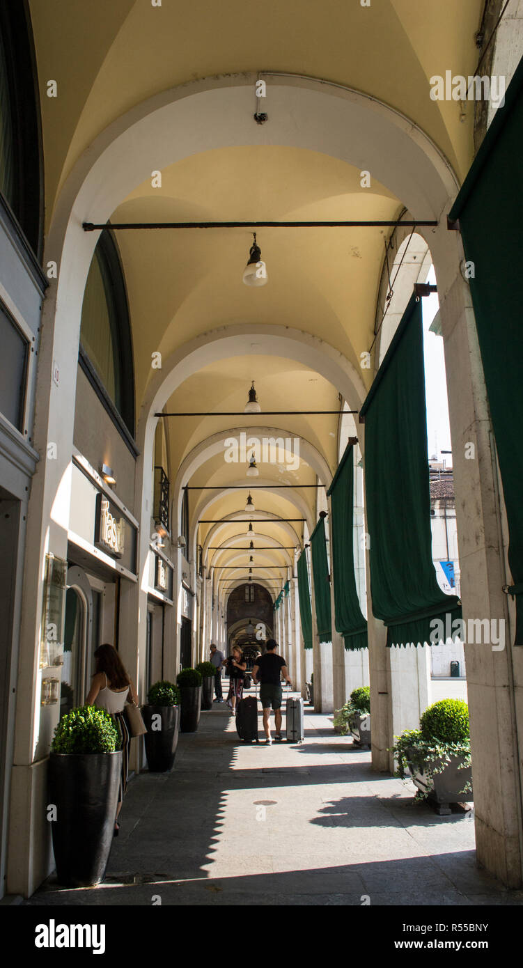 Einkaufspassage Piazza Loggia Brescia Italien Stockfoto