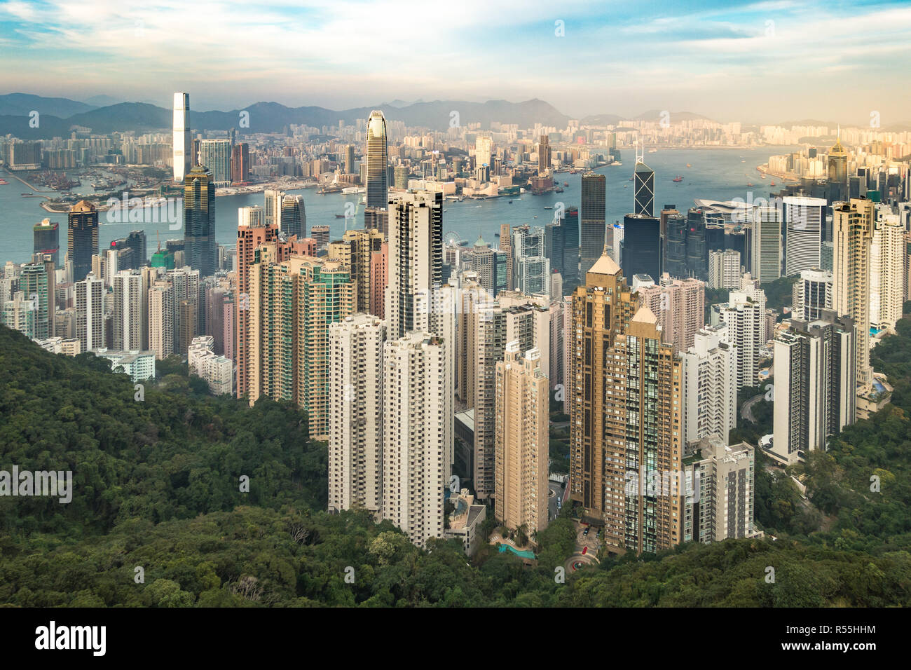 Urbane Landschaft und Hong Kong Skyline von Victoria Peak Stockfoto