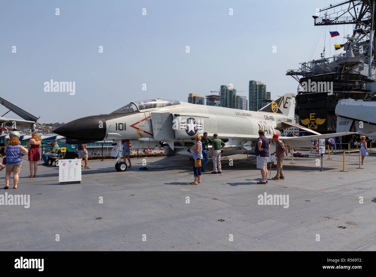 Eine F-4 Phantom II der Jagdgeschwader 21, USS Midway, San Diego, California, United States. Stockfoto