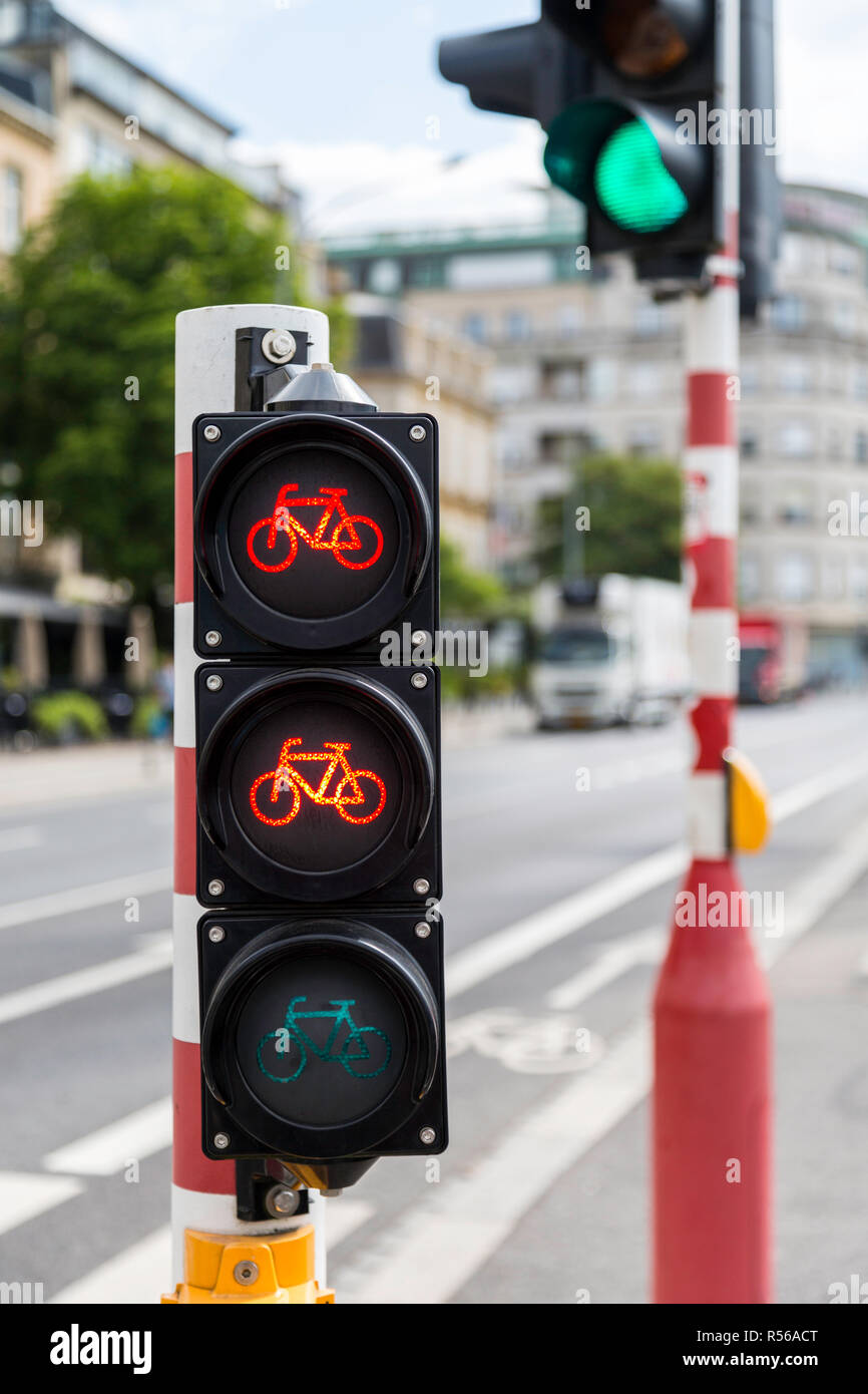 Die Stadt Luxemburg, Luxemburg. Bremslicht für Fahrräder. Stockfoto