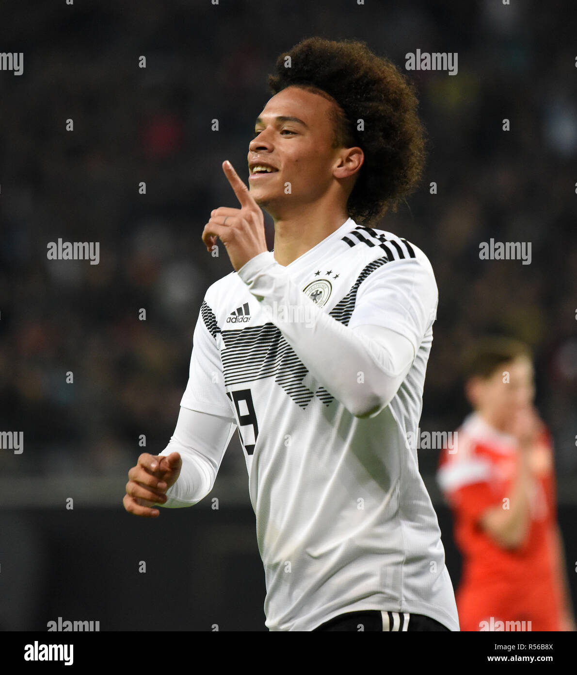 Leipzig, Deutschland - 15. November 2018. Deutsche winger Leroy Sane feiert erstes Ziel in internationalen freundlich Deutschland gegen Russland in Leipzig. Stockfoto