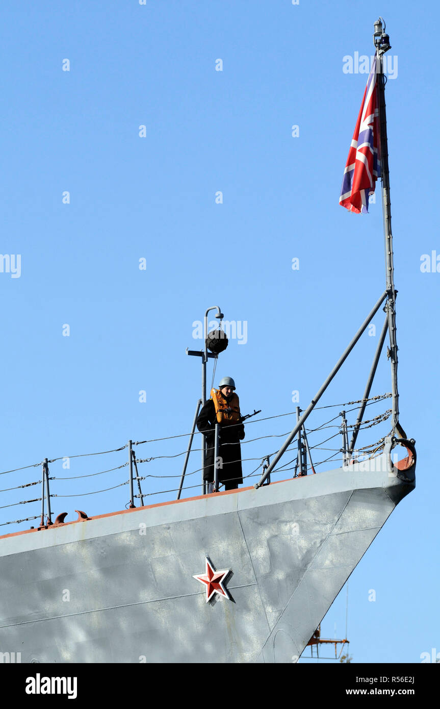 November 2008, Sewastopol, Krim: ein Russisches Kriegsschiff aus dem Schwarzen Meer Flotte im Hafen von Sewastopol. Navires de guerre Russes dans le Port de Sebastopol de Crimée. *** Frankreich/KEINE VERKÄUFE IN DEN FRANZÖSISCHEN MEDIEN *** Stockfoto