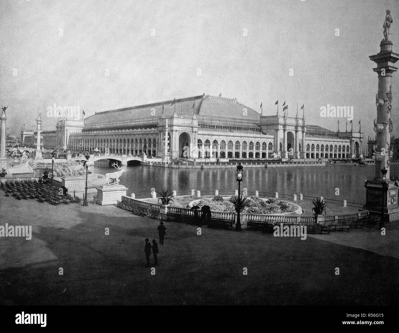 Gebäuden auf dem Gebiet der Weltausstellung 1893, Blick über das große Becken, historische Schwarzweiß-Fotografie, Chicago Stockfoto