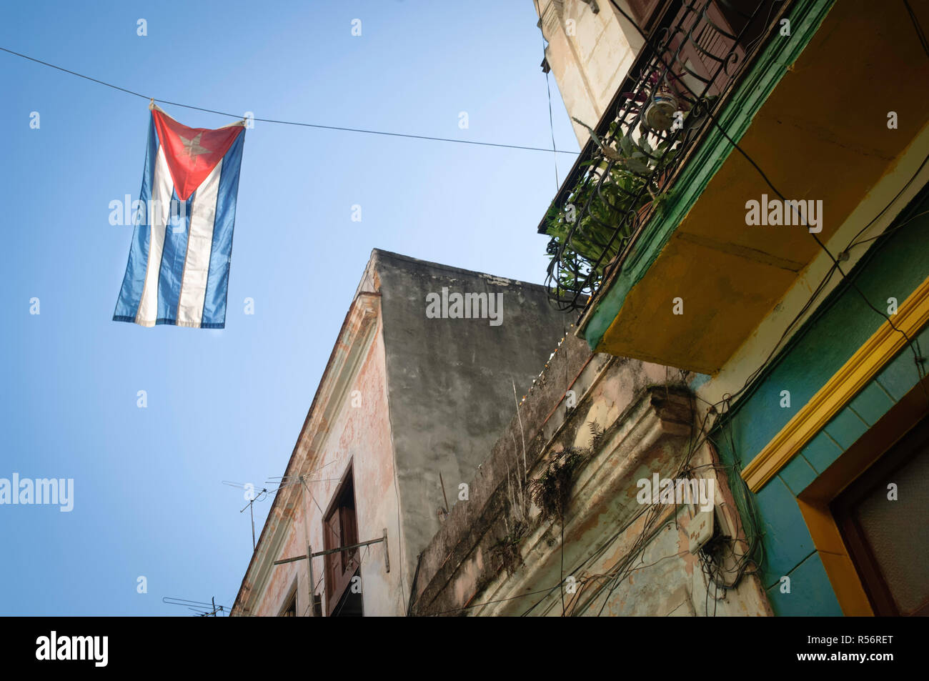 Flagge aufhängen in Havanna für Fidel Castros Tod. Vom 4. Dezember 2016 Stockfoto