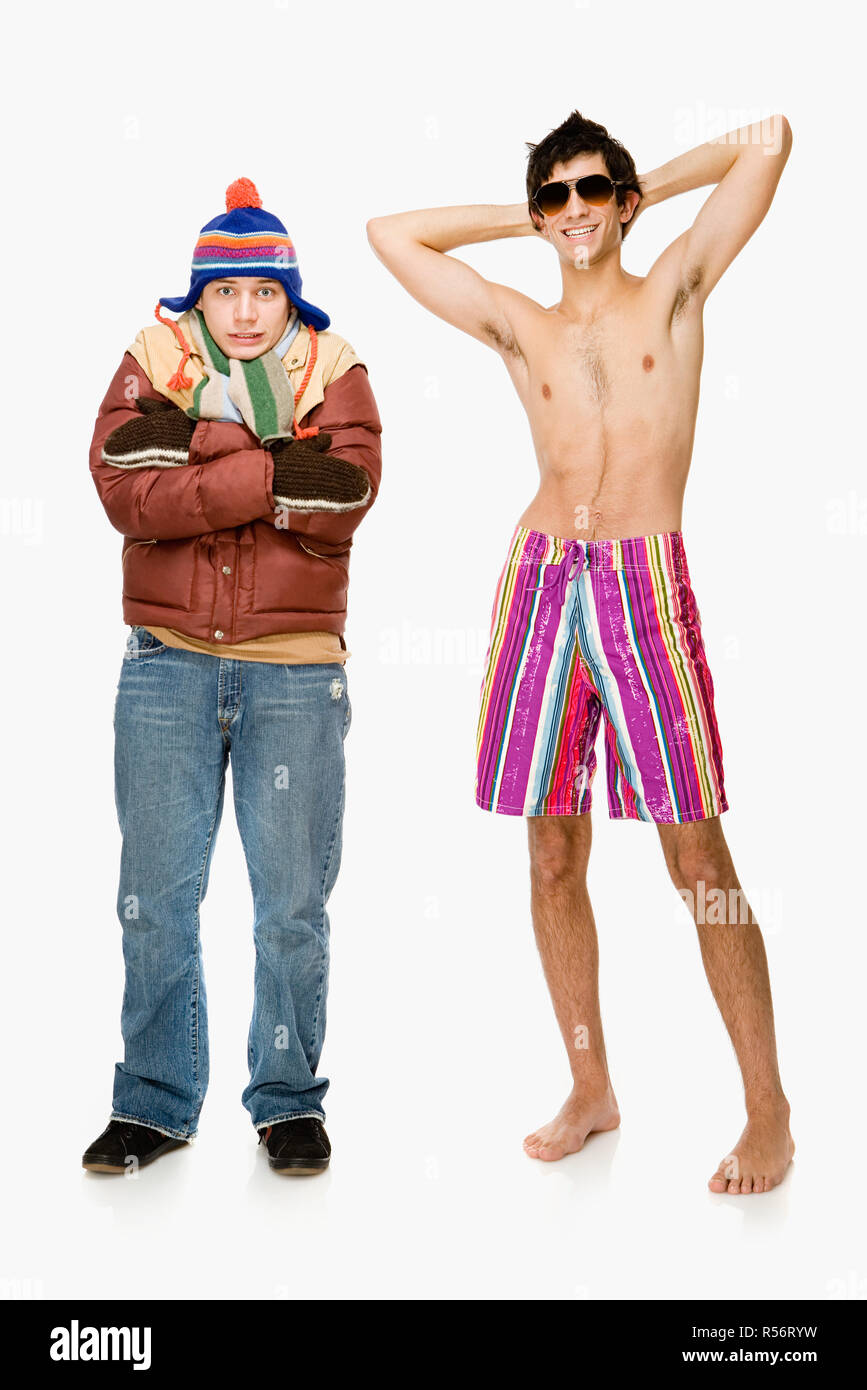 Kalte und warme junge Männer Stockfoto
