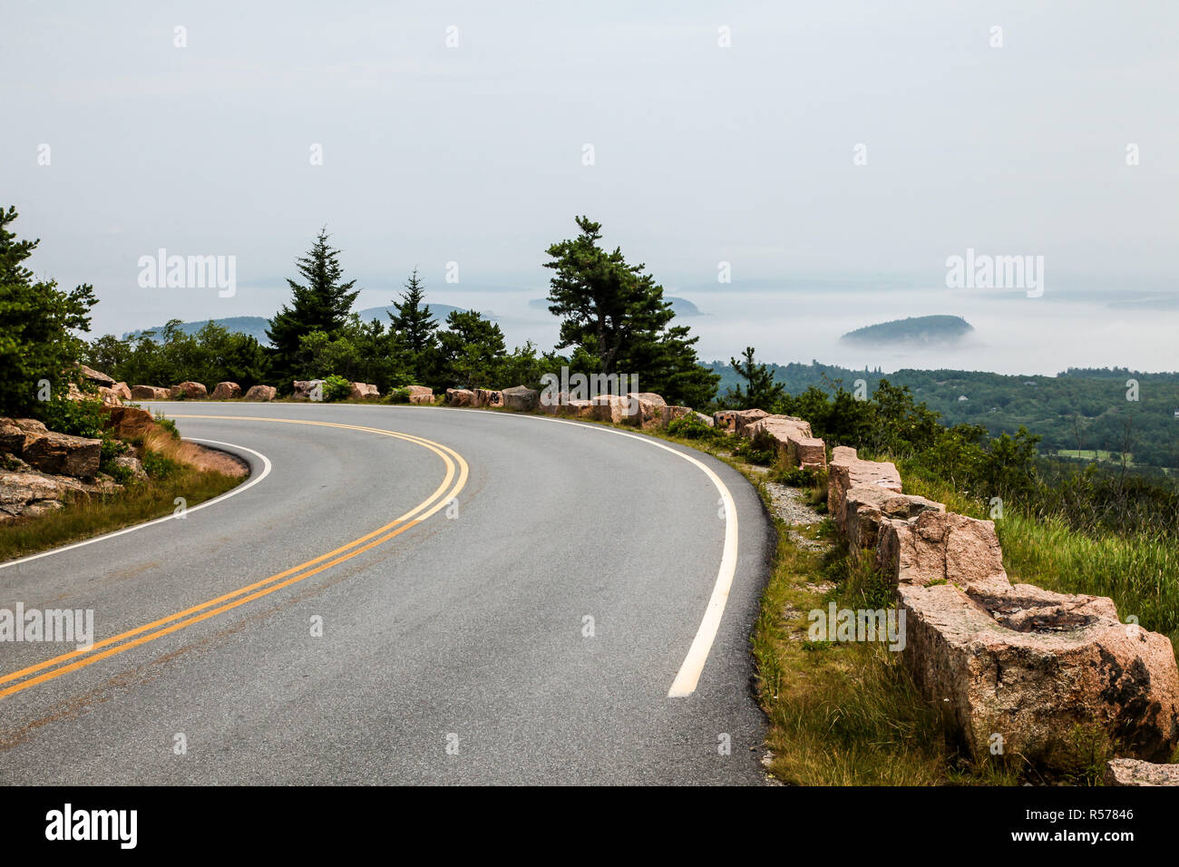 Down Hill vom Cadillac Mountain in Acadia NP, Maine Stockfoto