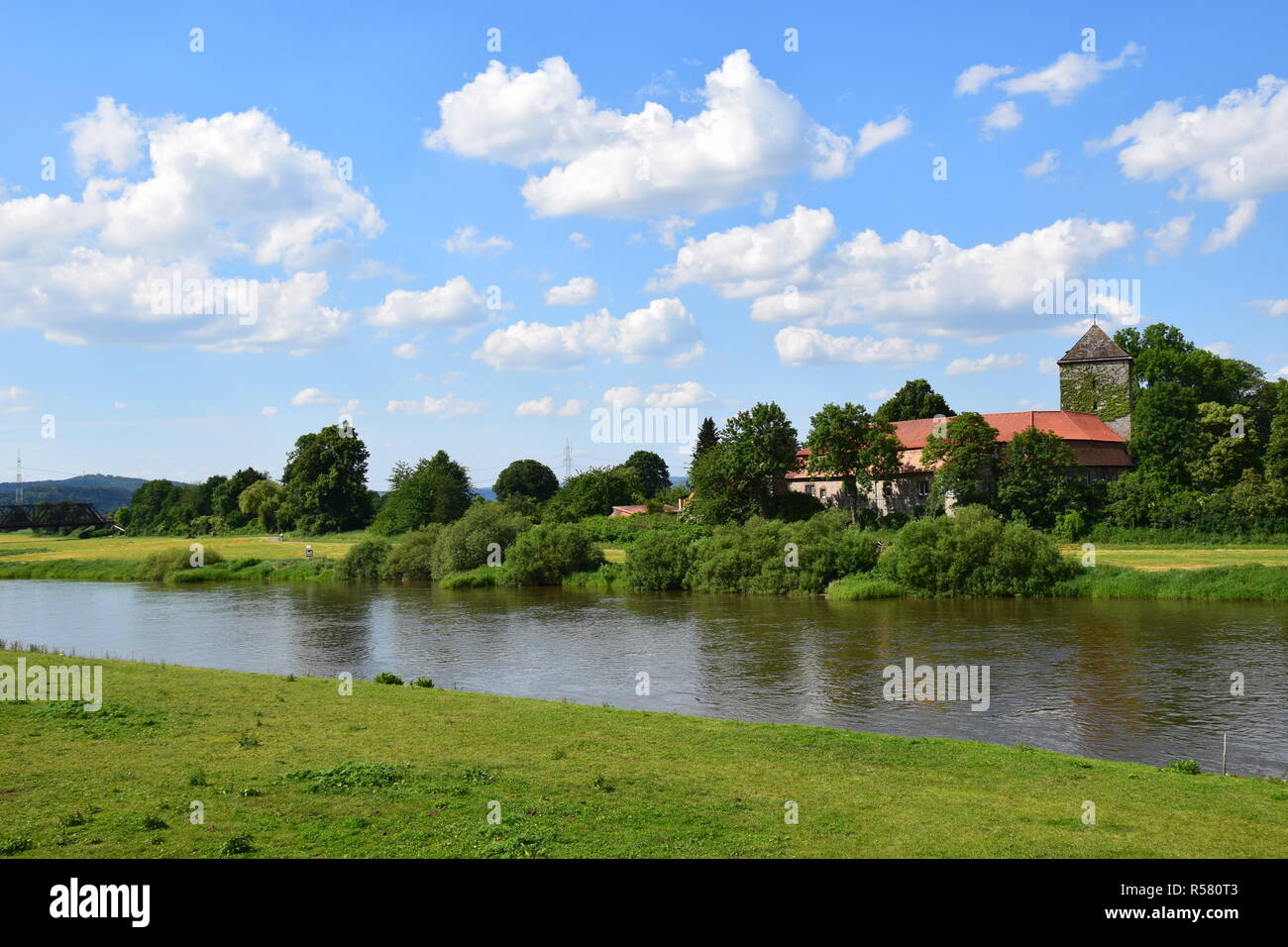 Mittleres wesertal Fotos und Bildmaterial in hoher Auflösung Alamy