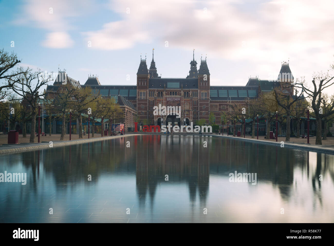 Amsterdam, Niederlande - 03.Mai 2016: Rijksmuseum Amsterdam Museum Bereich mit den Worten IAMSTERDAM in Amsterdam, Niederlande gezeigt wird. Stockfoto