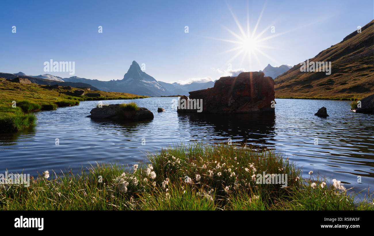 Stellisee mit Blick aufs Matterhorn, Zermatt, Wallis, Schweiz Stockfoto