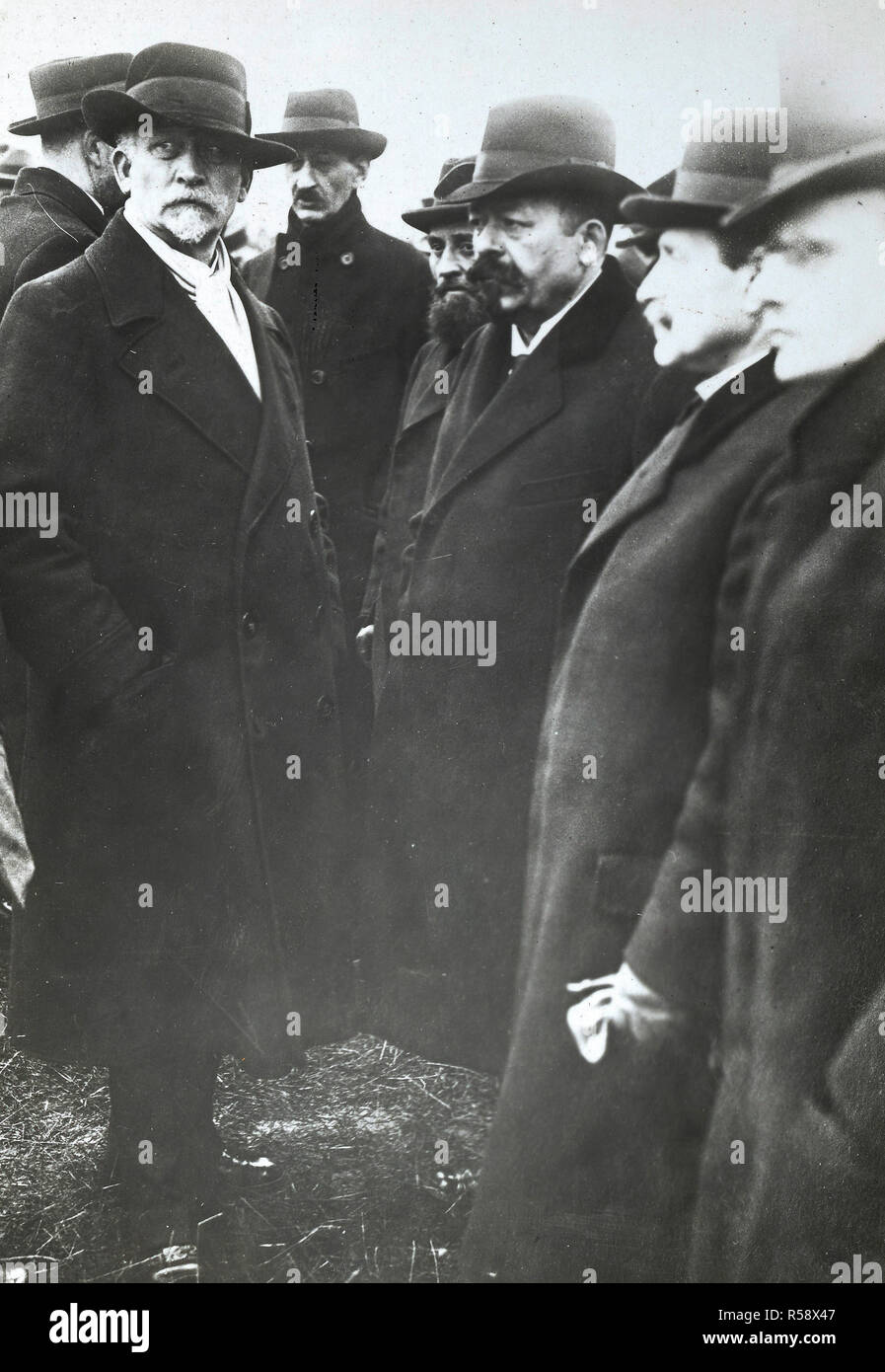 Deutsche Revolution - Präsident Ebert, der erste Präsident der Deutschen, und Bundeskanzler Scheideman, Berlin, Deutschland Ca. 1918-1919 Stockfoto