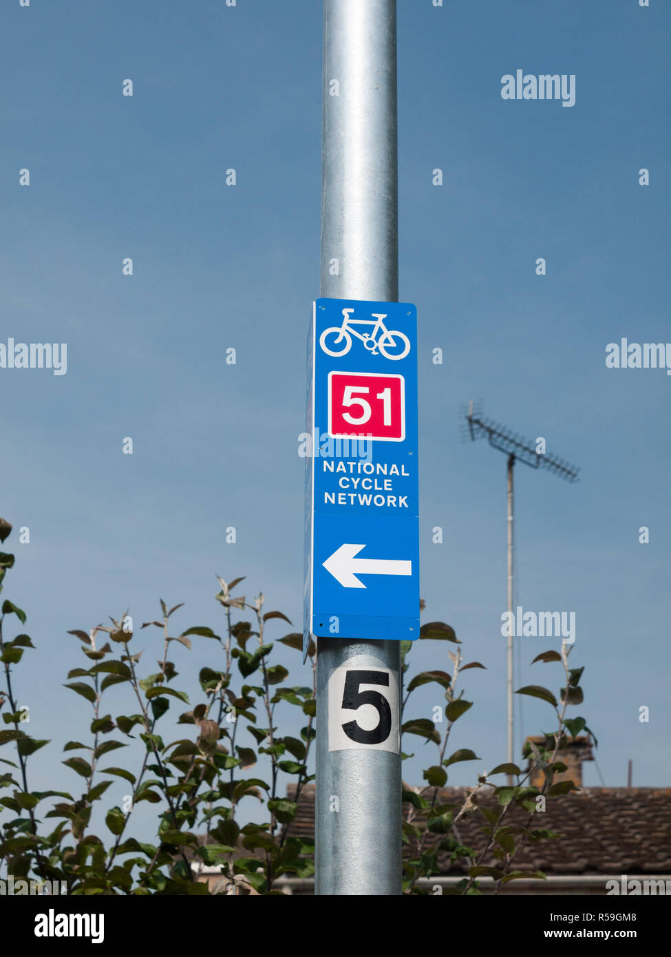 Blau Radweg Schild 51 Stockfoto