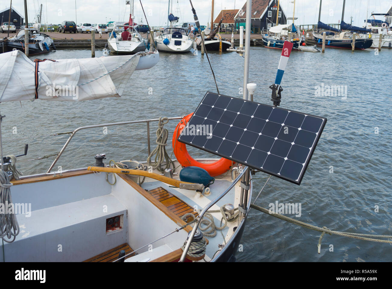 Solarmodul aus der Yacht Stockfoto