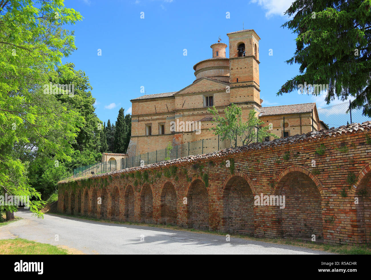 Kloster San Bernardino in der Nähe von Urbino, Marken, Italien Stockfoto