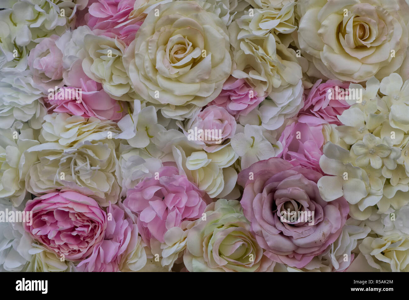 Wedding Bouquet von rosa- und cremefarbenen Blüten Stockfoto