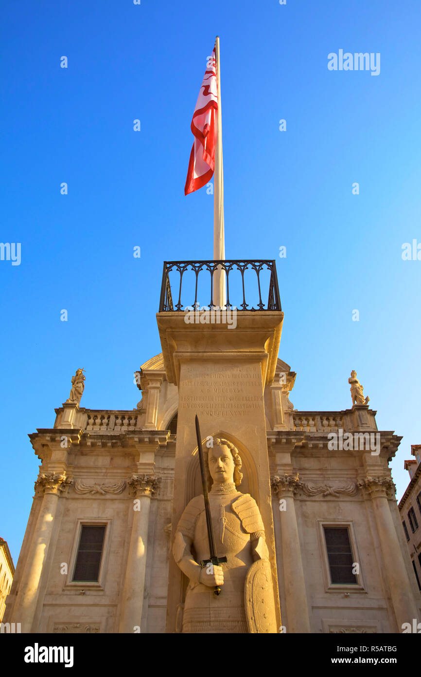 Orlando-säule und die Kirche des Hl. Blasius, Dubrovnik, Dalmatien, Kroatien Stockfoto