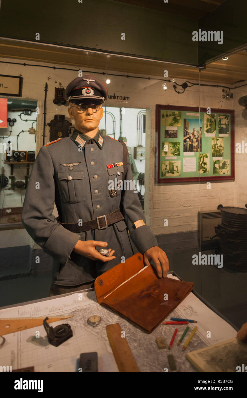 Frankreich, Normandie, Calvados, D-Day Strände, Ouistreham-Riva Bella, die Grand Bunker, Musée de la Mur Atlantique, Museum der WW2-Ära deutsche Atlantic Wall, Abbildung der Deutschen Offizier Stockfoto