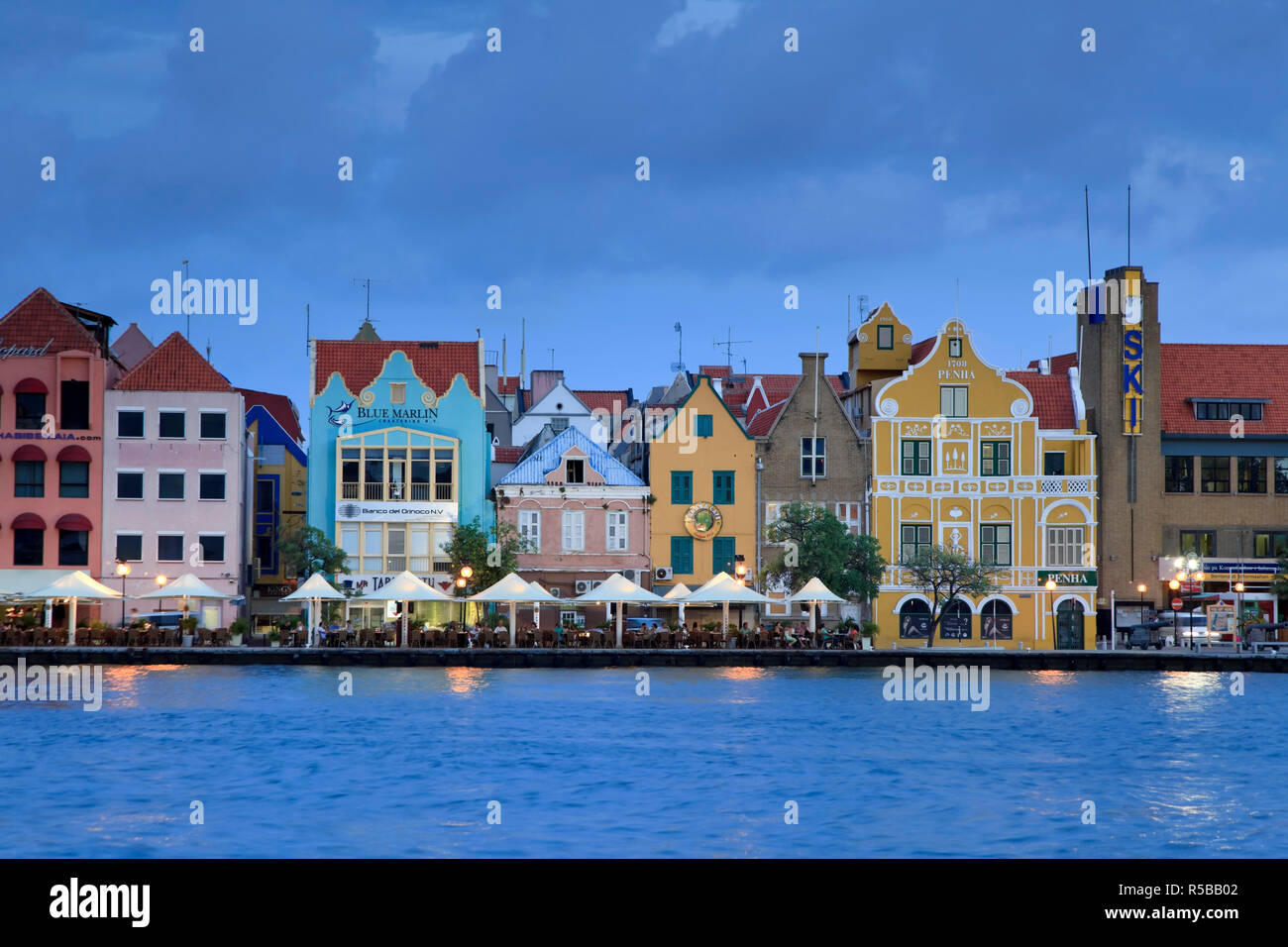 Karibik, Niederländische Antillen, Curacao, Willemstad (UNESCO-Weltkulturerbe), Punda, Niederländisch kolonialen Architektur Stockfoto