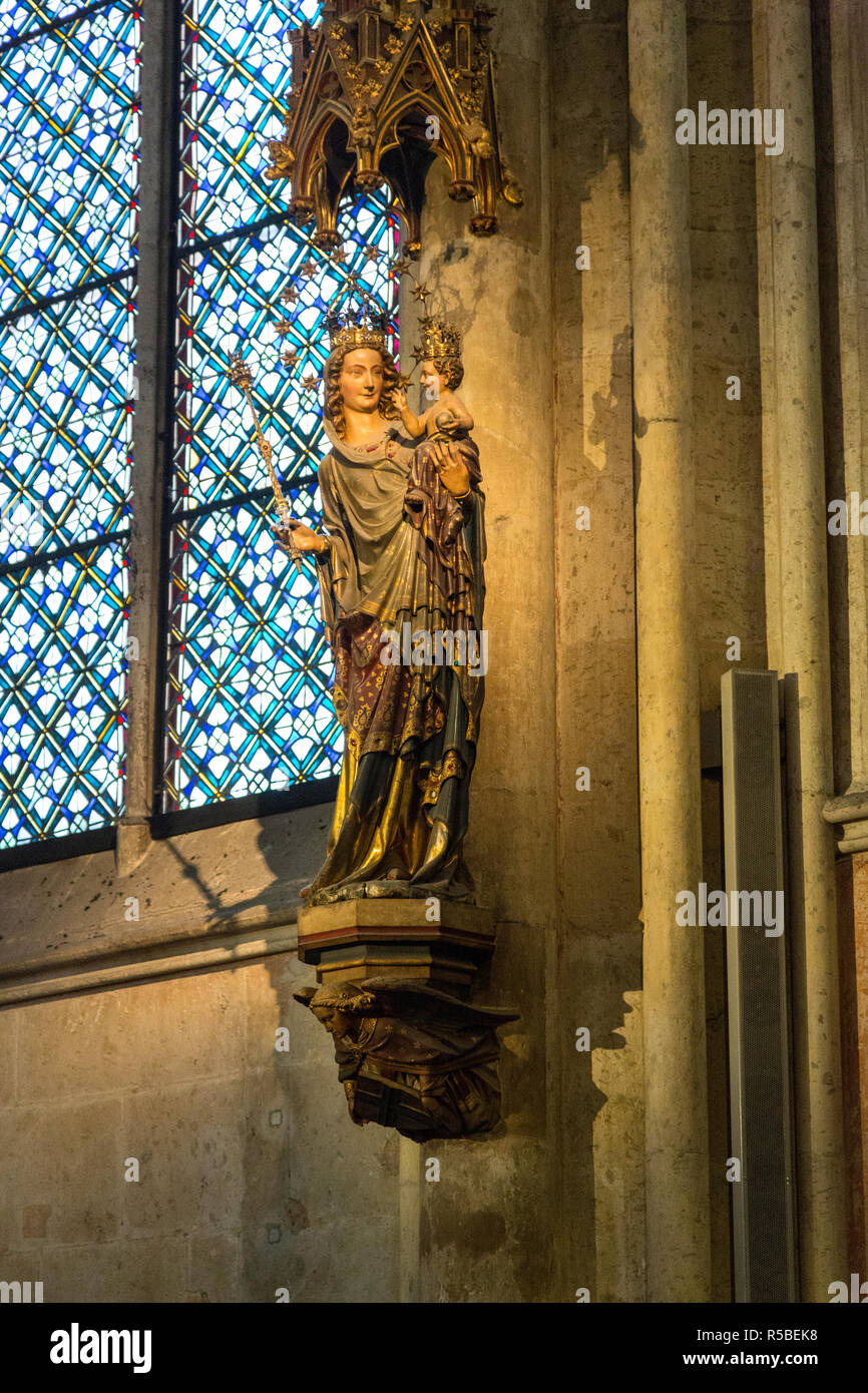 Köln, Deutschland. Madonna von Mailand, in der Kathedrale von Köln. Stockfoto