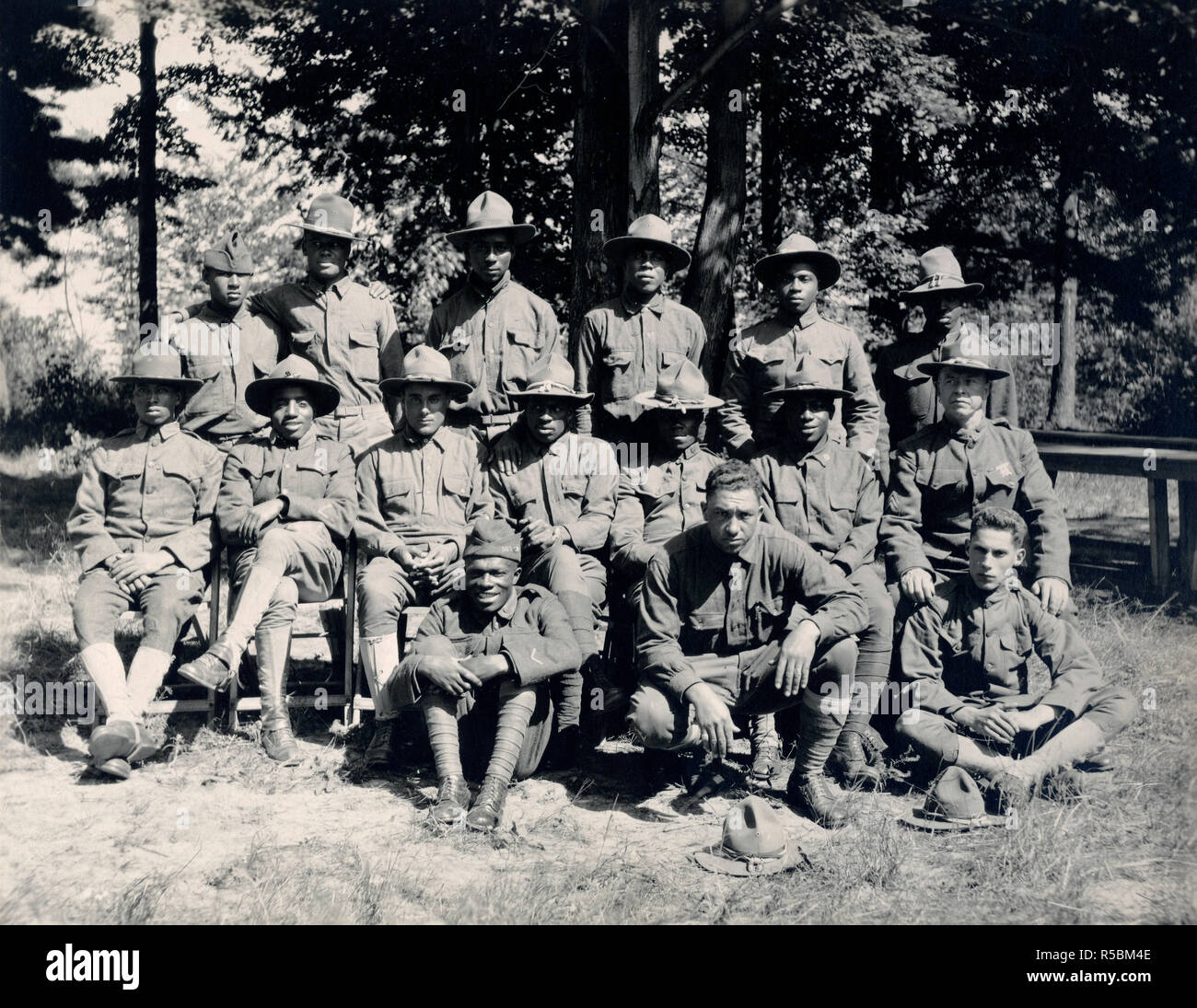 WW ich Fotos - Farbig/Afrikanische amerikanische Truppen - plattsburg Ausbildungslager, New York. Krankenhaus Corps ablösen kann. 1917-1918 Stockfoto
