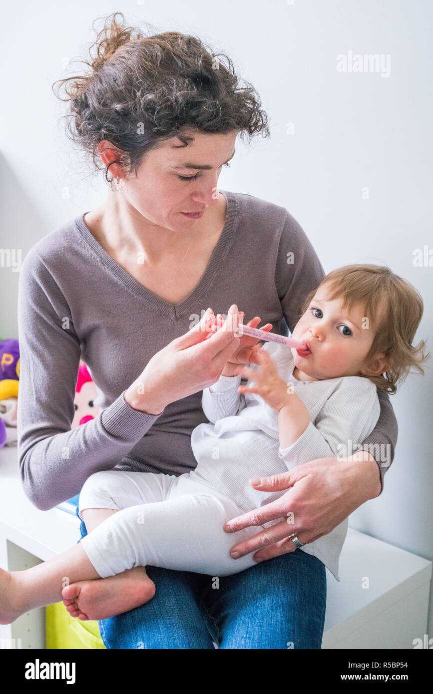Doliprane Stockfotos Und Bilder Kaufen Alamy