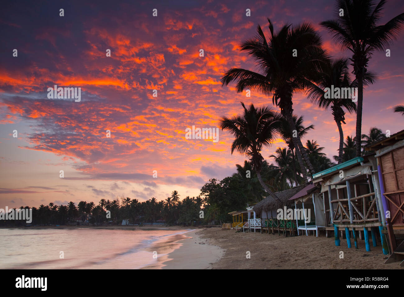 Dominikanische Republik, Halbinsel Samana, Las Terrenas, Playa Las Terrenas Strand Stockfoto