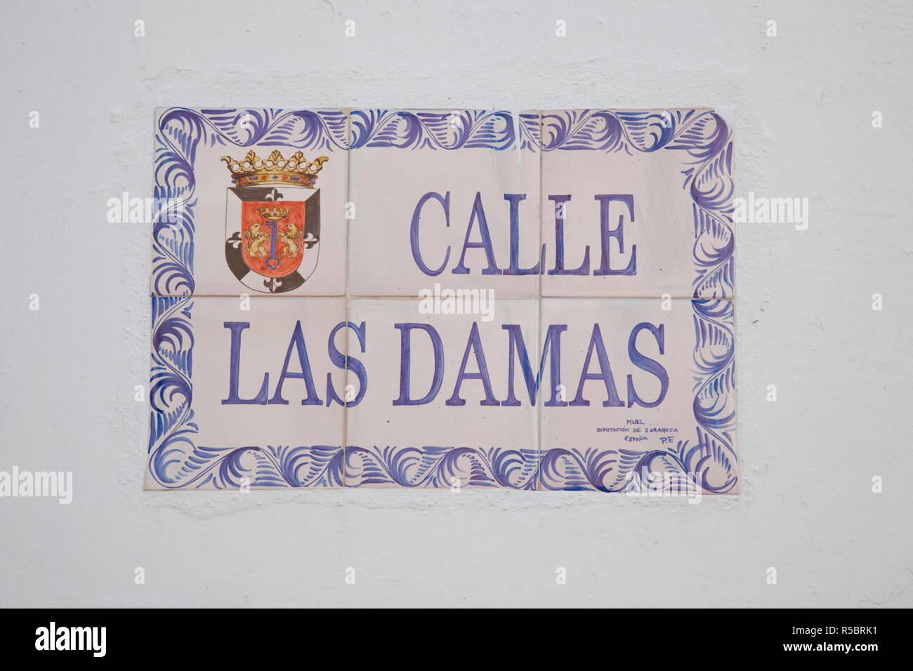 Dominikanische Republik, Santo Domingo, Zona Colonial, Zeichen für Calle Las Damas, zuerst gepflasterte Straße in Nord-und Südamerika, b.1502 Stockfoto