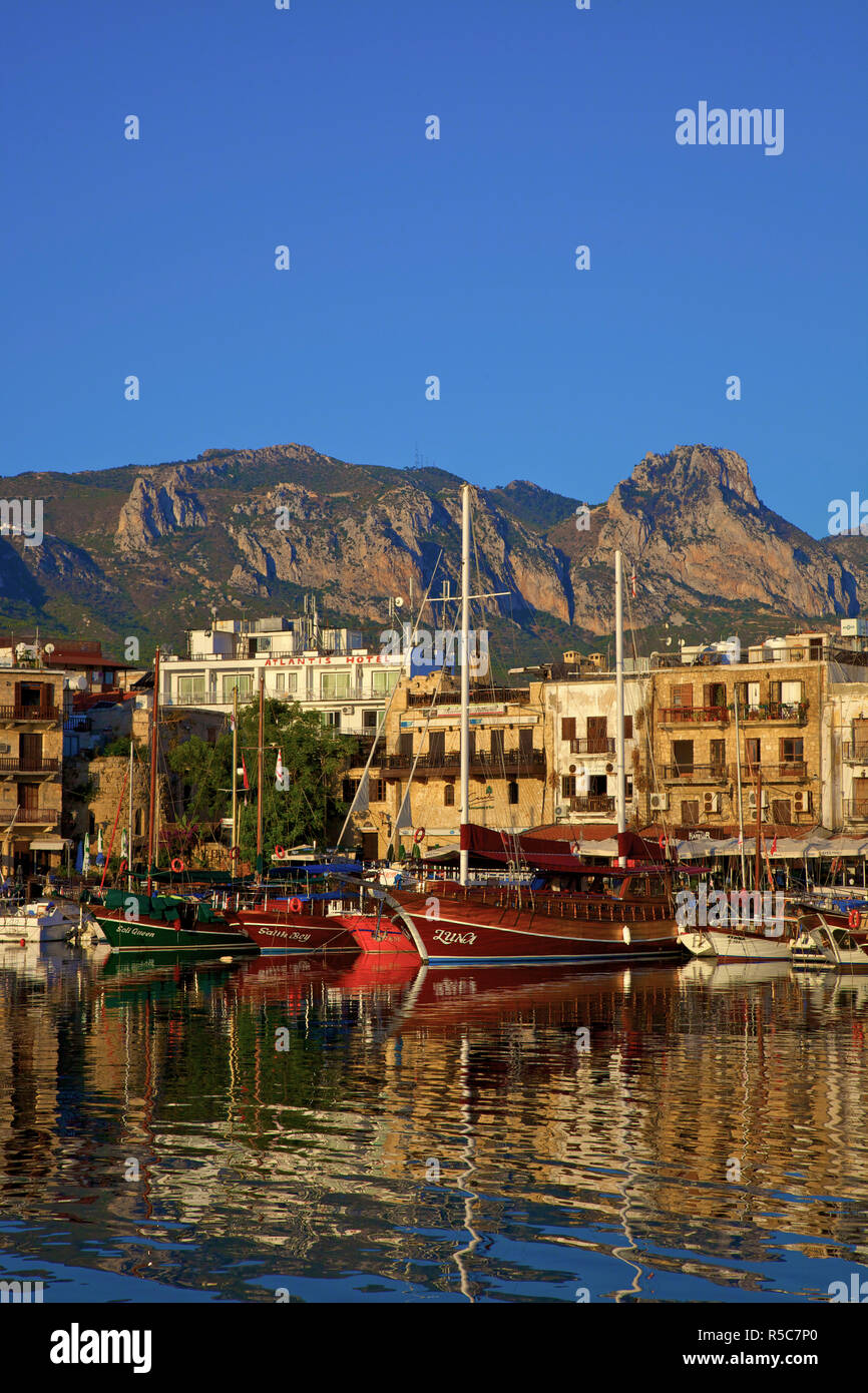 Hafen von Kyrenia, Kyrenia, Nordzypern Stockfoto