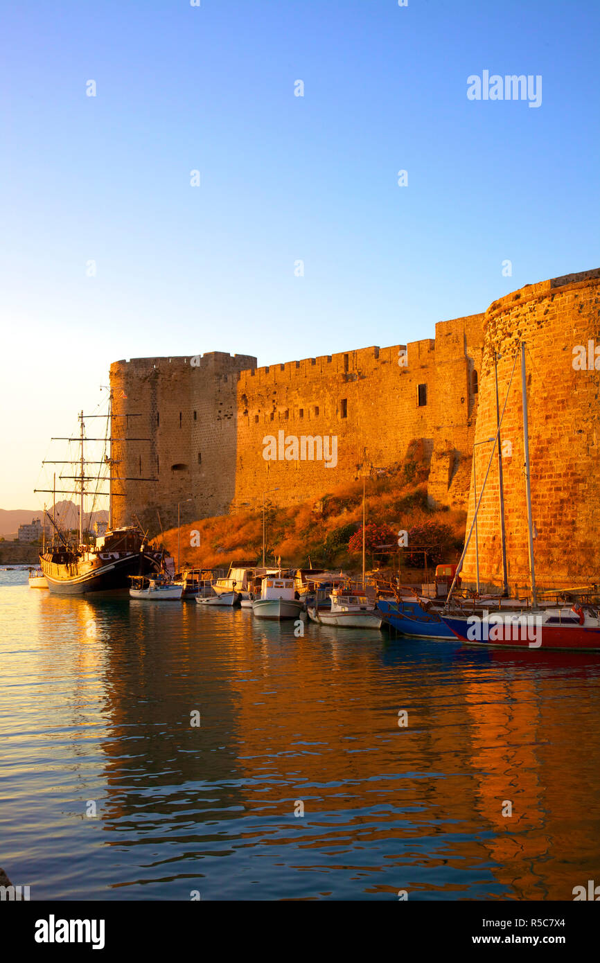 Kyrenia Schloss und Hafen, Kyrenia, Nordzypern Stockfoto