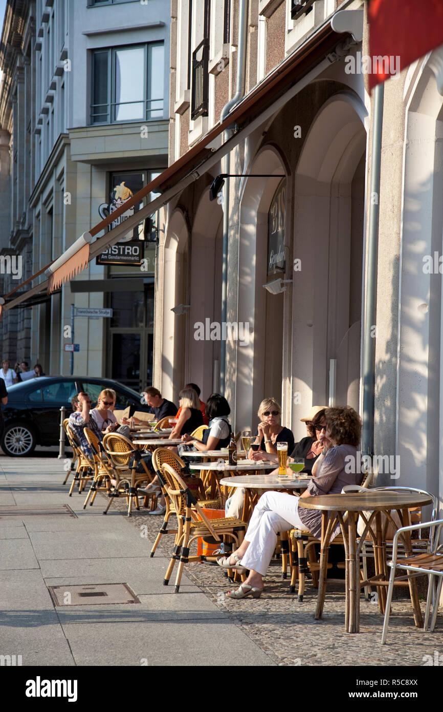 Cafe am Gendarmenmarkt, Berlin, Deutschland Stockfoto