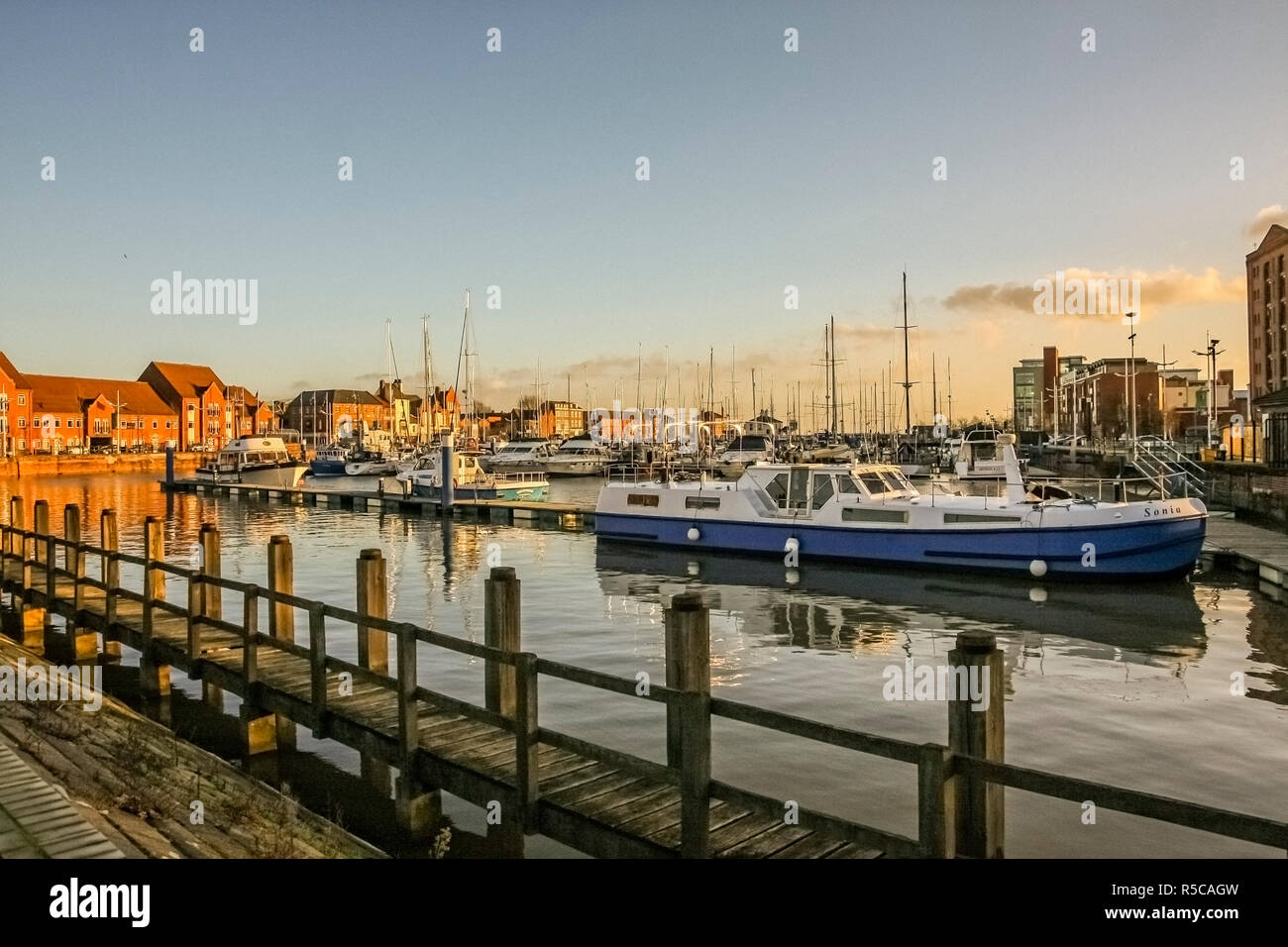 Kingston upon Hull/England - Januar 9, 2011: Boote in Hull Marina in England günstig Stockfoto