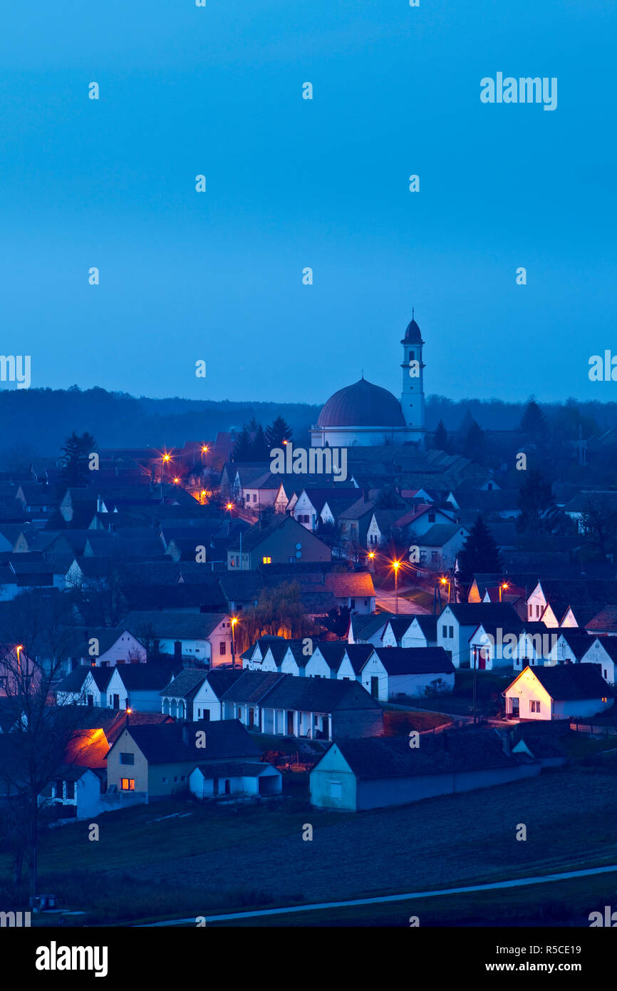 Römisch-katholische Kirche der hl. Elisabeth von Ungarn, Palkonya, Ungarn Stockfoto